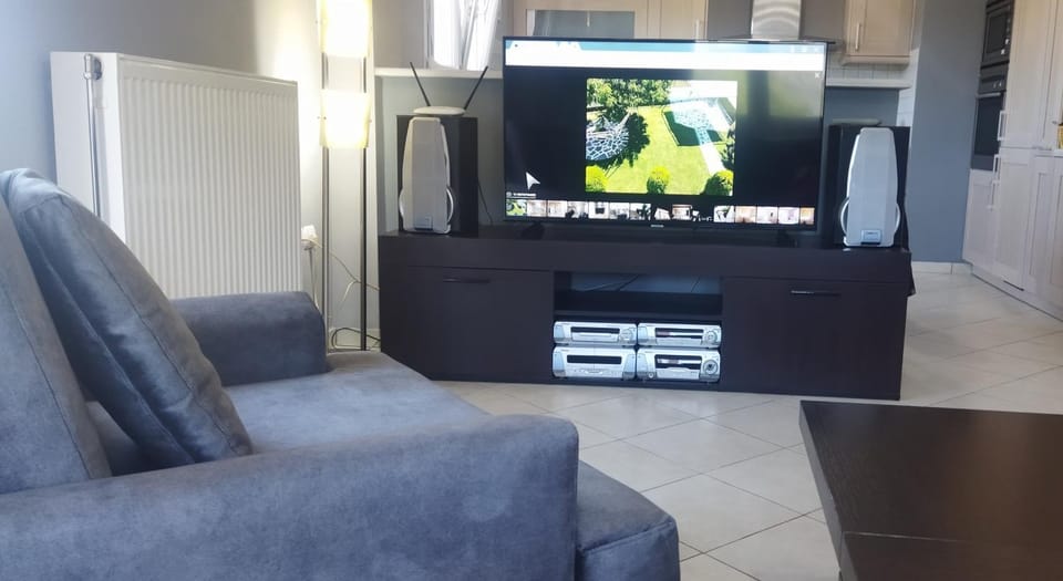 TV and multimedia, Seating area