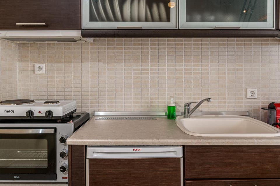 Kitchen or kitchenette, stove
