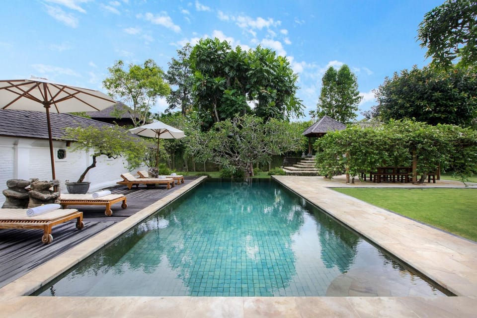 Swimming pool, Swimming pool