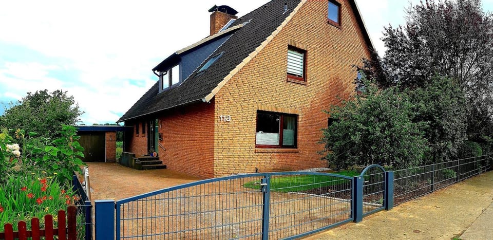 Lüneburg-Melbeck, 105 qm mit Fernsicht, ruhige Sackgasse, Fussbodenheizung Apartment in Lower Saxony, Germany