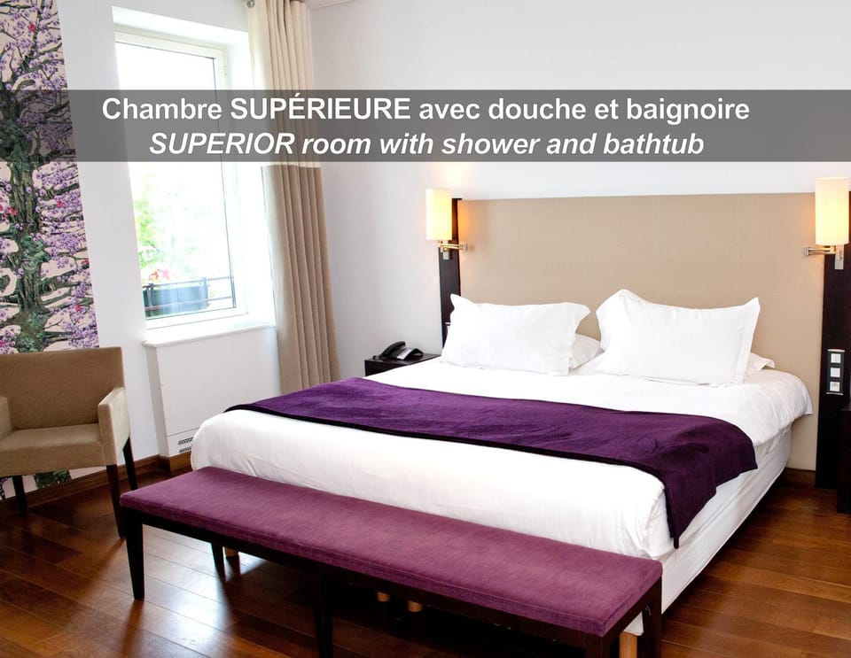 Bed, View (from property/room), Photo of the whole room, Bedroom