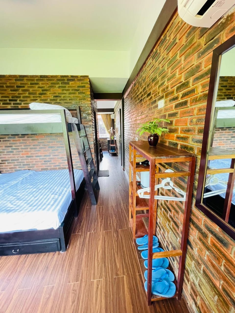 Mandarin Homestay Hue Bed and Breakfast in Laos