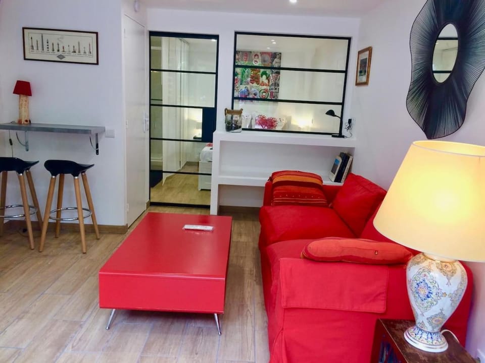 Lounge or bar