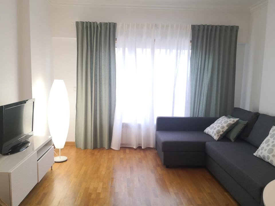 TV and multimedia, Seating area