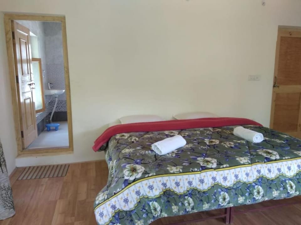 Chosdup Guest House Bed and Breakfast in India