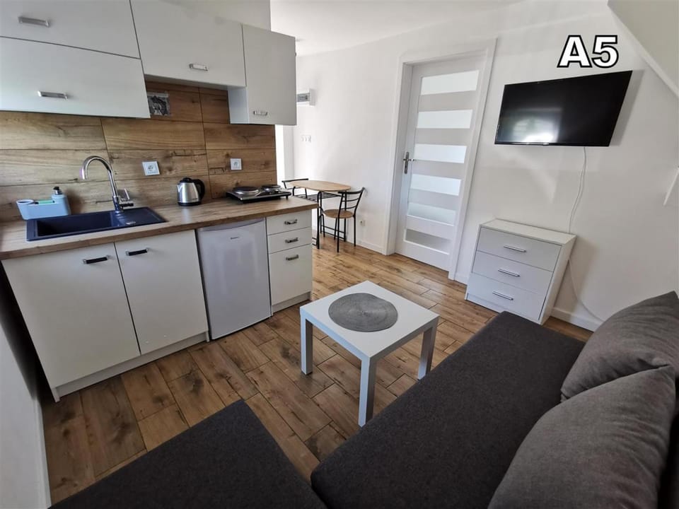 TV and multimedia, Kitchen or kitchenette, Living room, Dining area