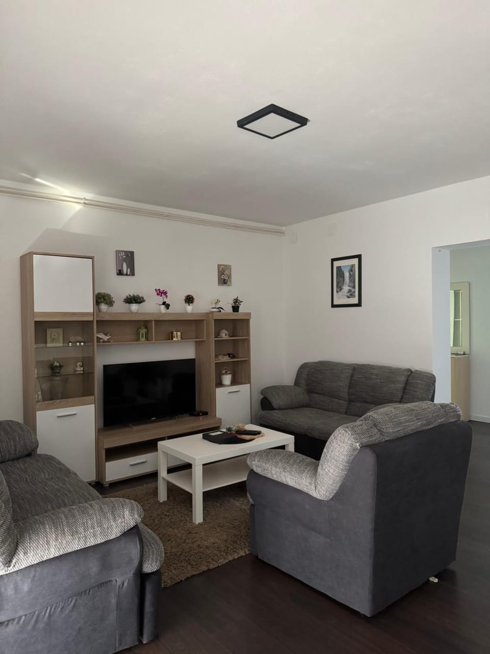 Communal lounge/ TV room, TV and multimedia, Living room, Seating area