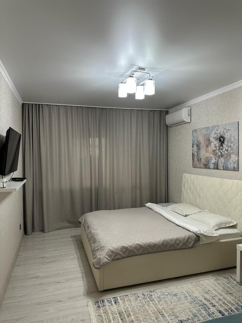 Уютная квартира в центре города с современным дизайном Apartment in Kazakhstan