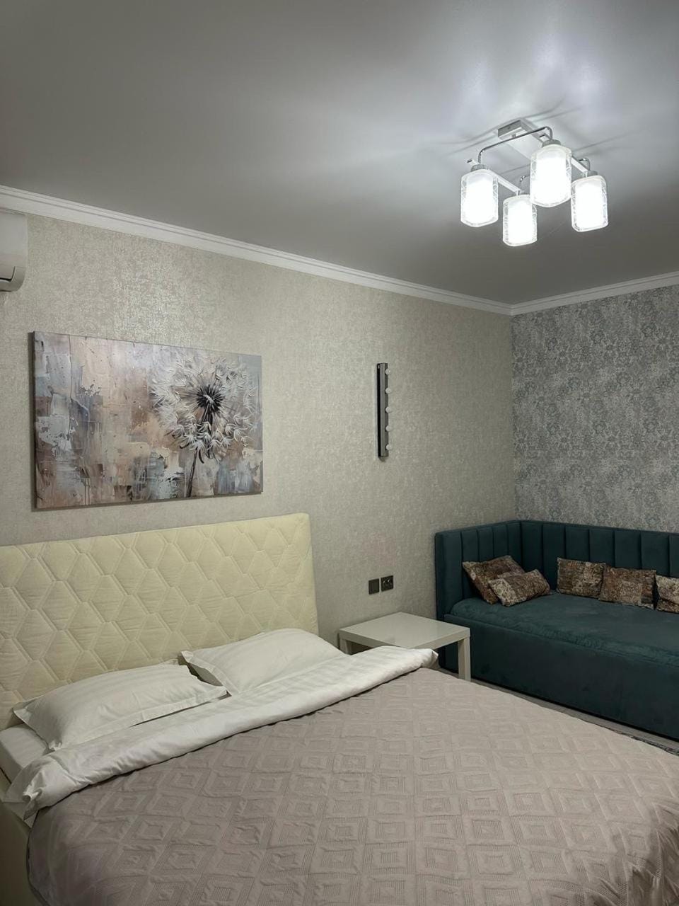Уютная квартира в центре города с современным дизайном Apartment in Kazakhstan