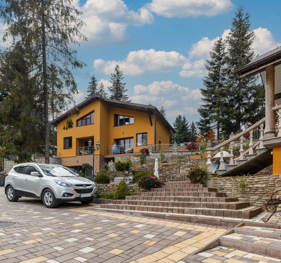 Street view, Parking