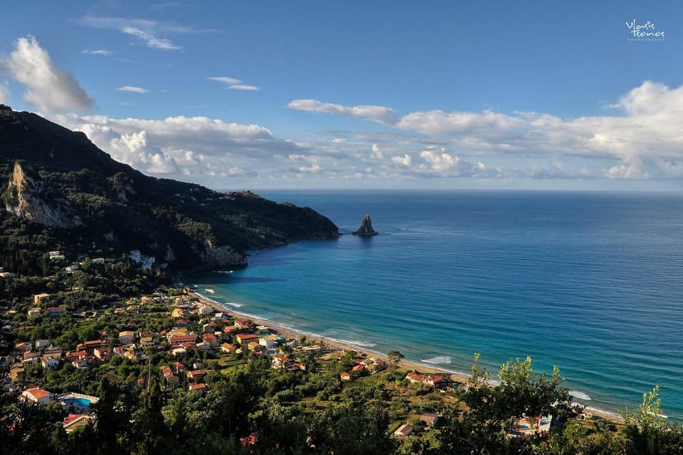 Natural landscape, View (from property/room), Balcony/Terrace, City view, Landmark view, Mountain view, Sea view