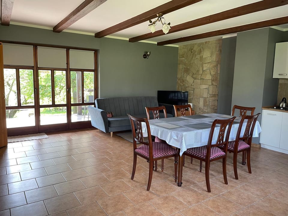 Kitchen or kitchenette, Living room, Dining area