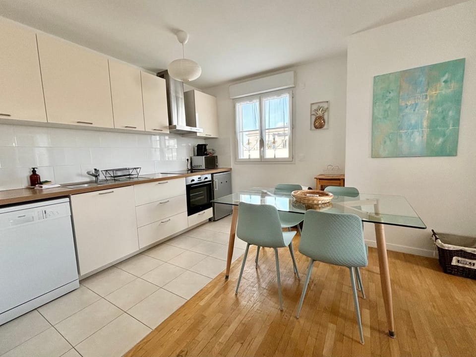 Modern Apartment Near Disneyland Paris Apartment in Île-de-France