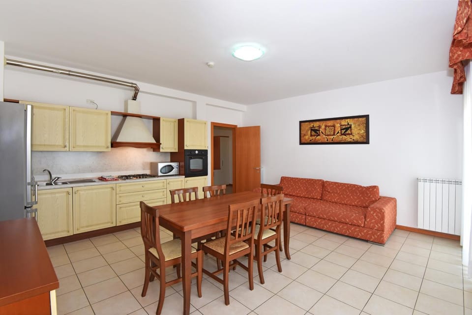 Kitchen or kitchenette, Living room, Dining area