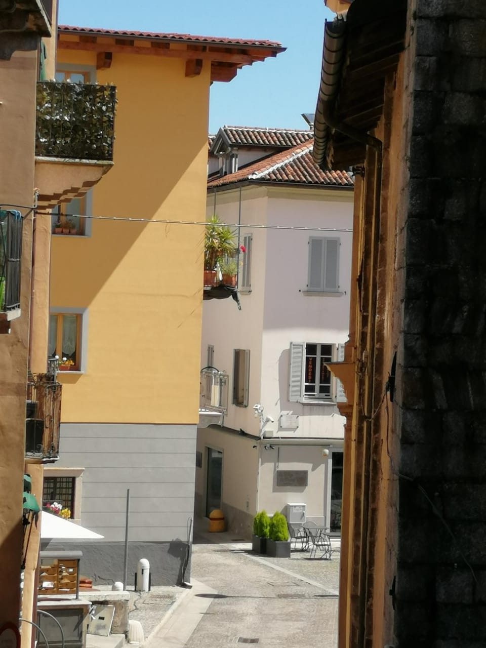 Property building, Neighbourhood, Street view