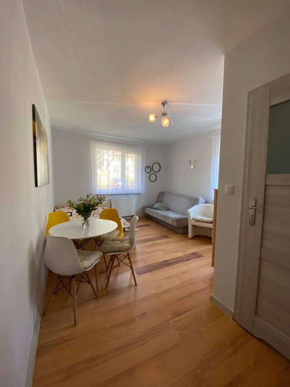 Photo of the whole room