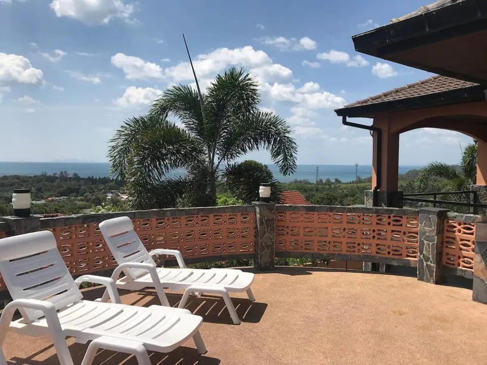 Amazing Seaview Villa Villa in Sala Dan