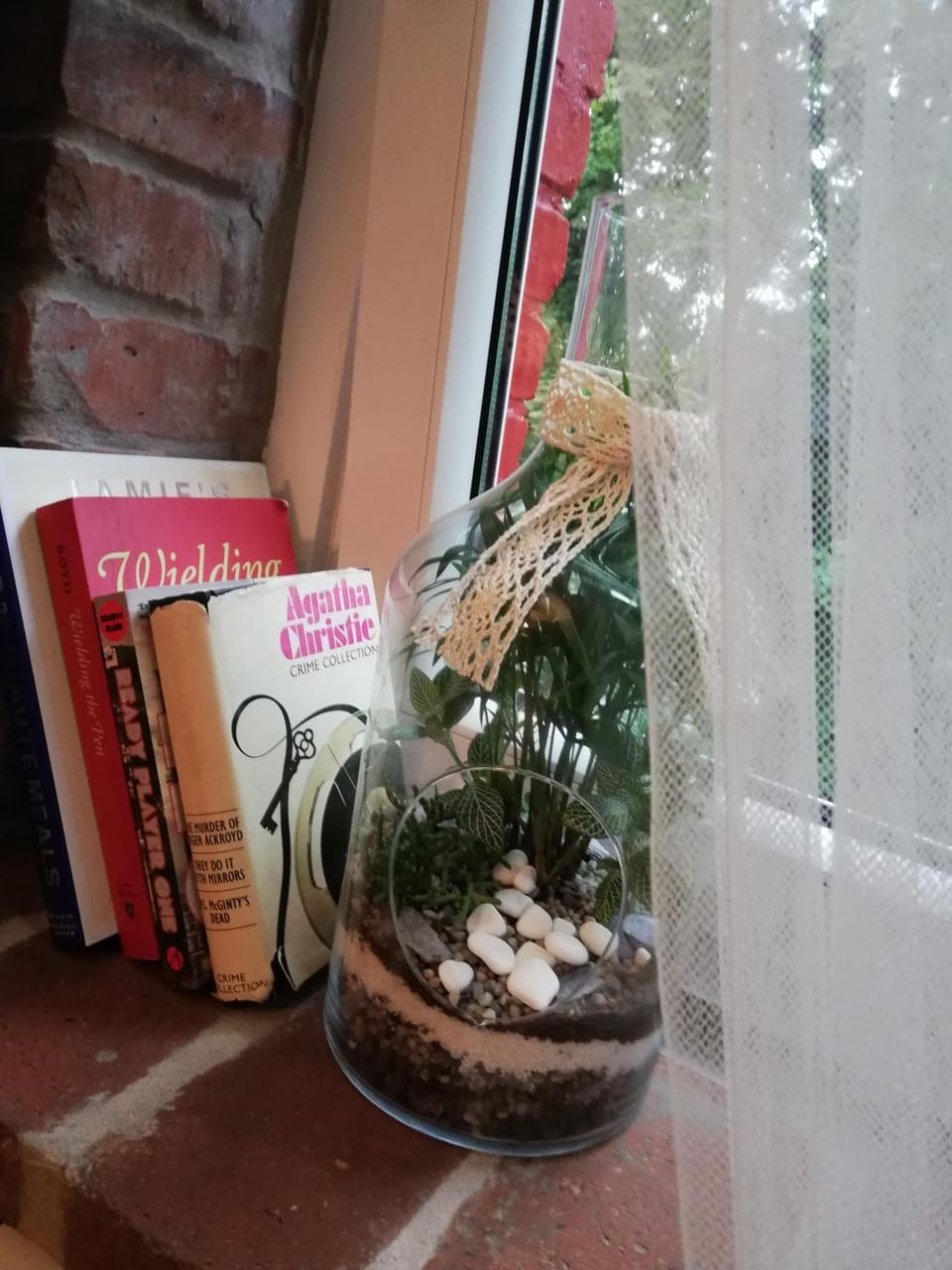 View (from property/room), Photo of the whole room, Decorative detail