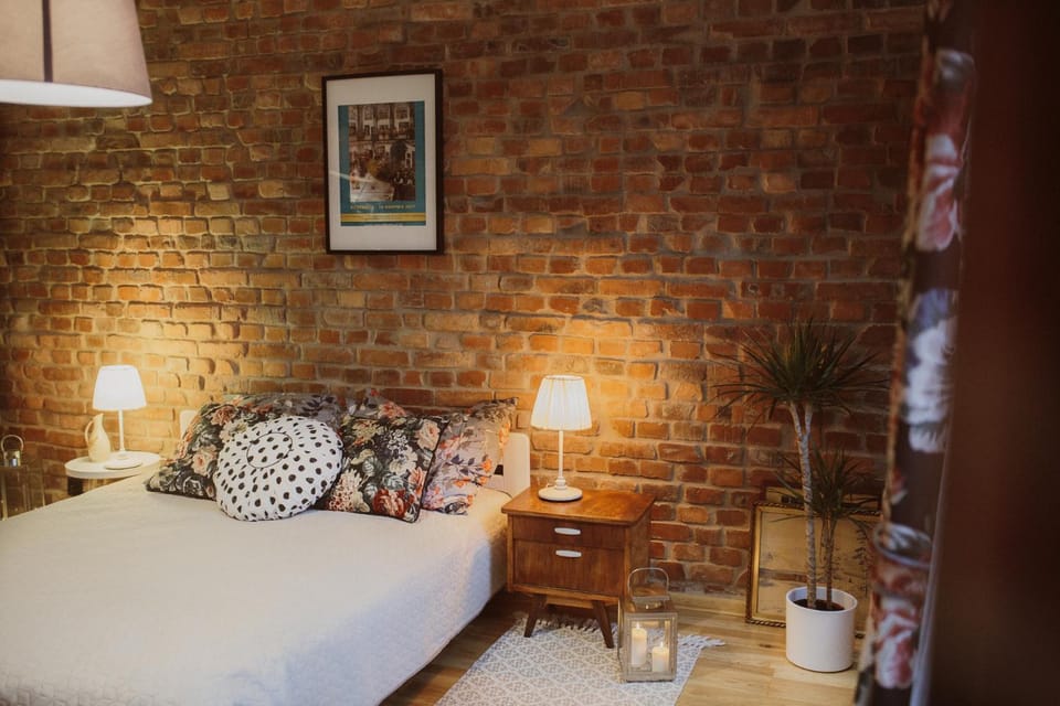 Bed, Photo of the whole room, Decorative detail, Bedroom