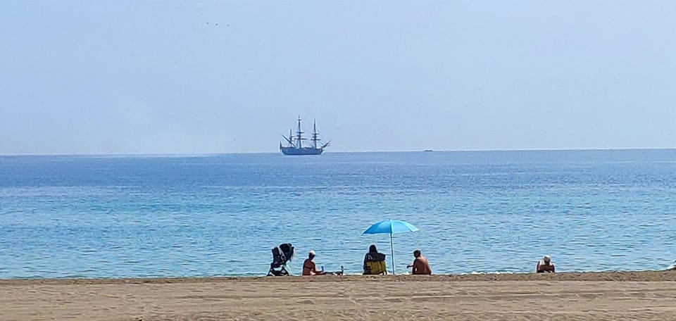 On the beach! Frente al Paseo Marítimo, Parking y Piscina Apartment in Malaga