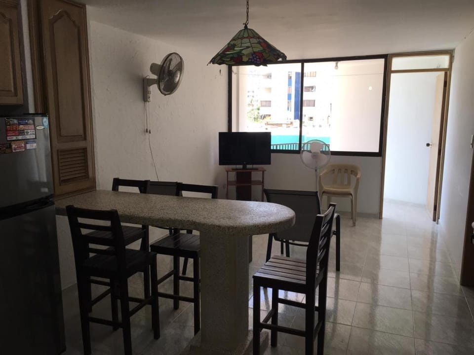 Lounge or bar, Dining area