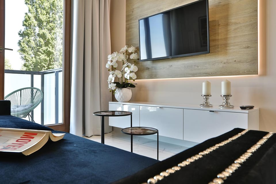 TV and multimedia, Living room