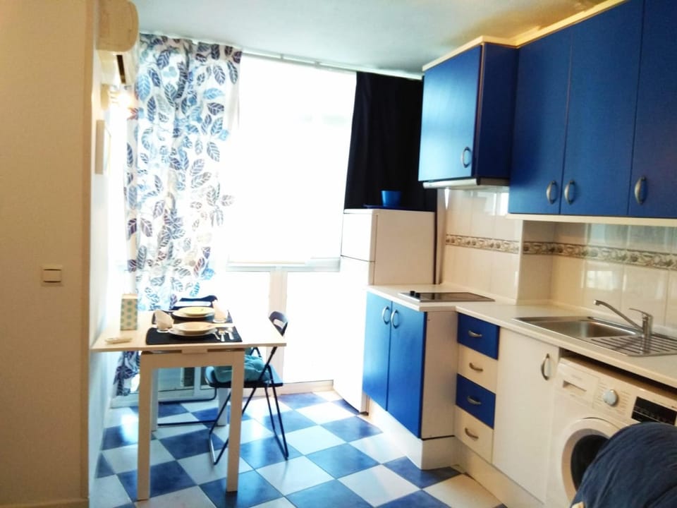 M3 904 Azul Mediterráneo bonito y confortable estudio Apartment in Benalmadena