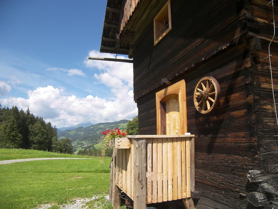 Facade/entrance, Natural landscape, Summer, Mountain view