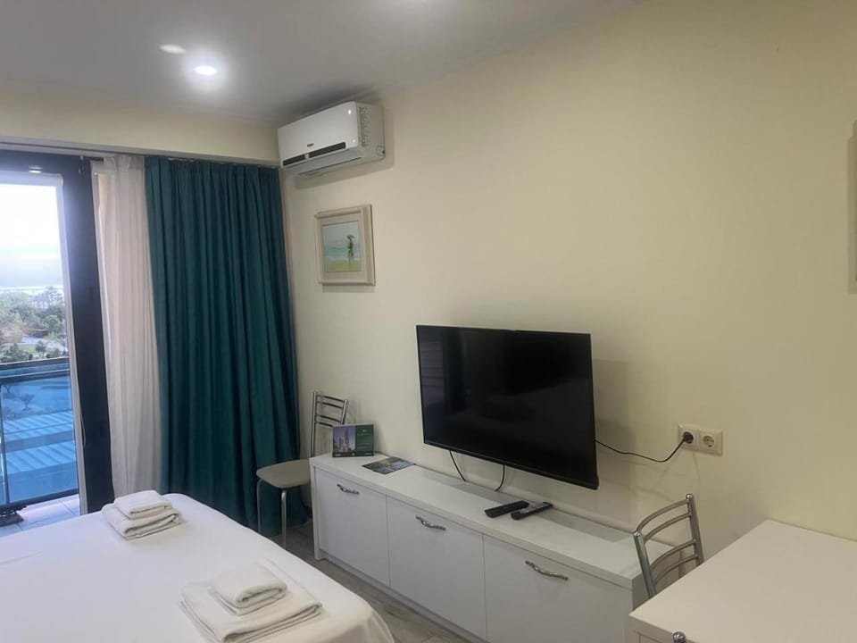 Апартамент студия панорамный возле моря Apartment in Batumi