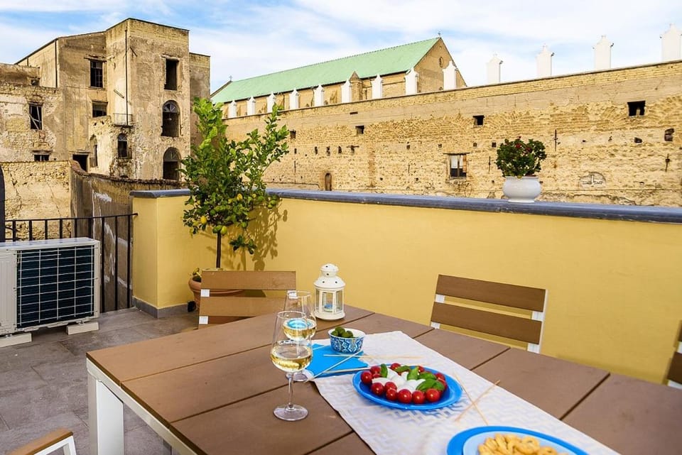 View (from property/room), Balcony/Terrace, Dining area