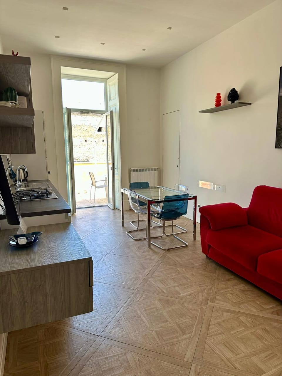 Balcony/Terrace, Kitchen or kitchenette, Living room, Dining area