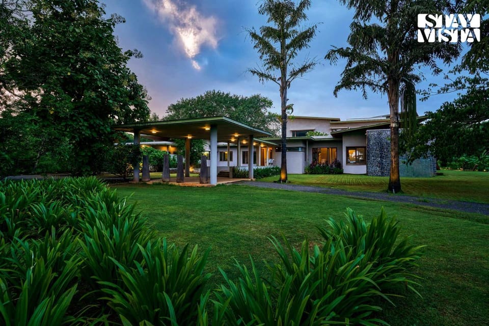 Jay House by StayVista - Leisure oasis with pool, snooker, table tennis & foosball fun Villa in Maharashtra