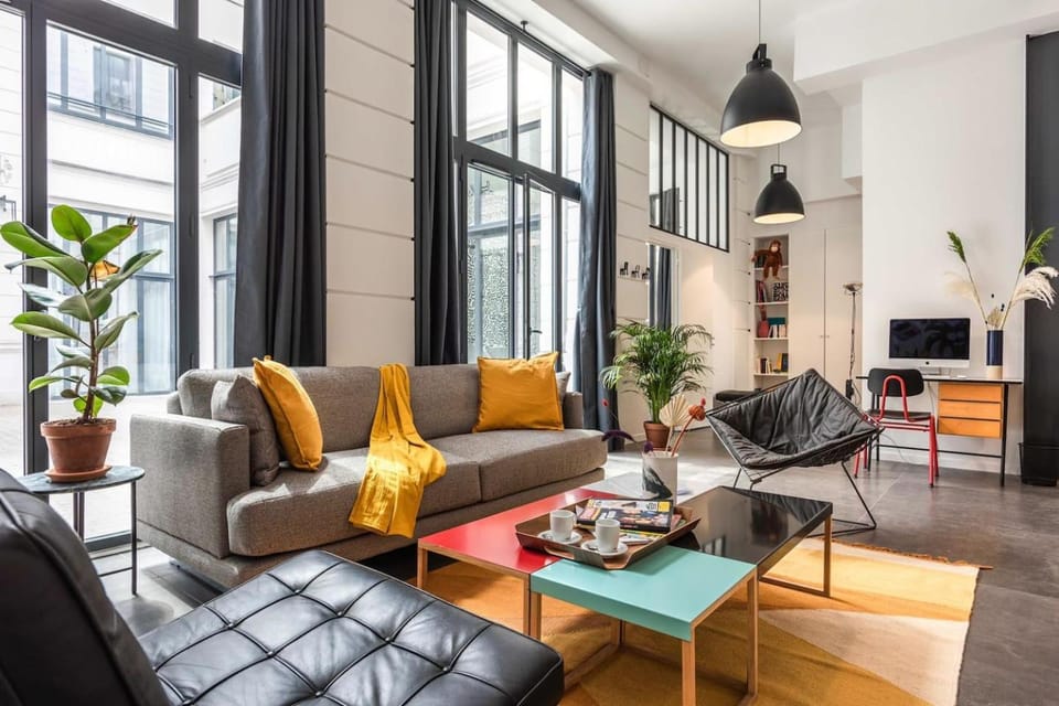 Living room, Seating area