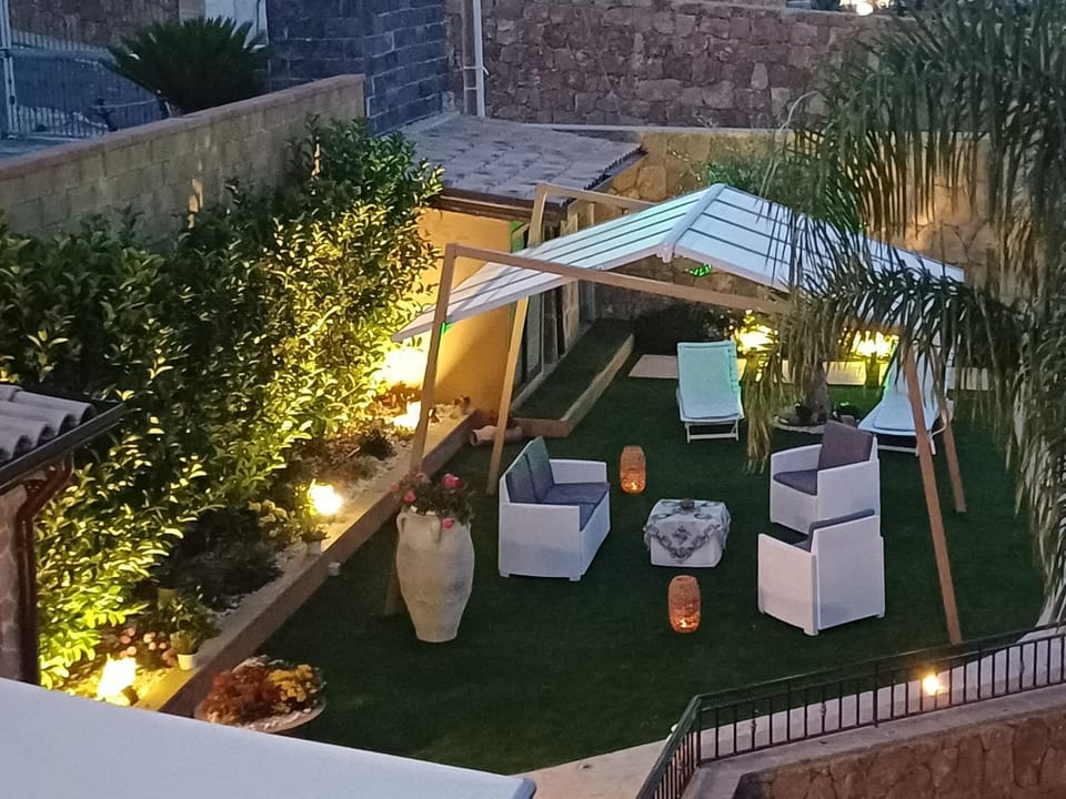 Patio, Garden, Living room, Garden view
