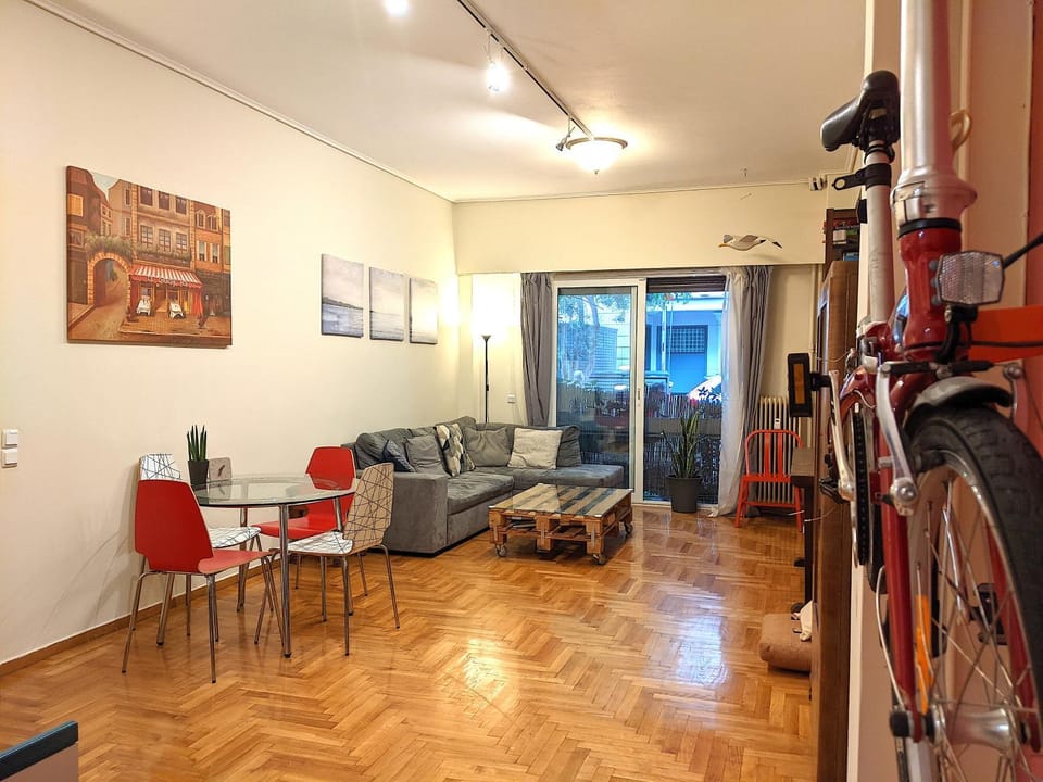 Living room, Seating area, Dining area