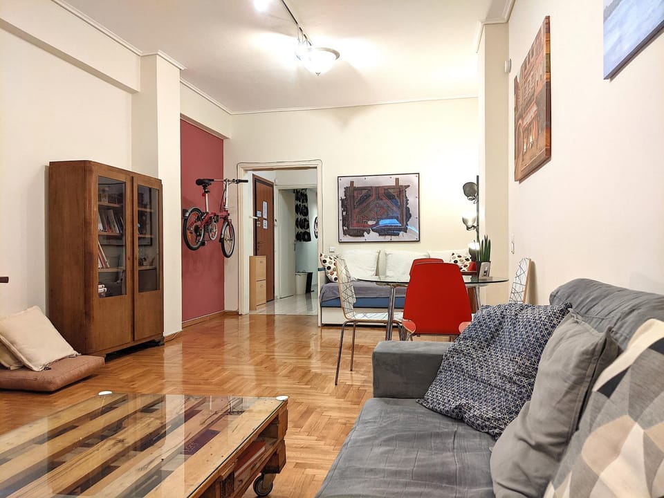 Living room, Seating area