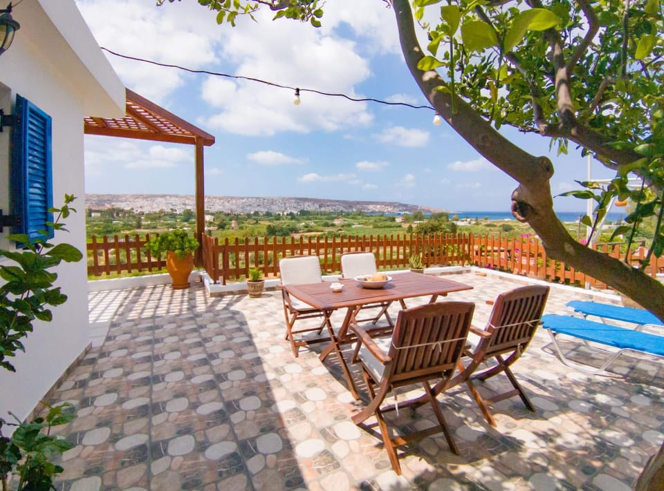 The Rock & The Lemon Tree House in Lasithi