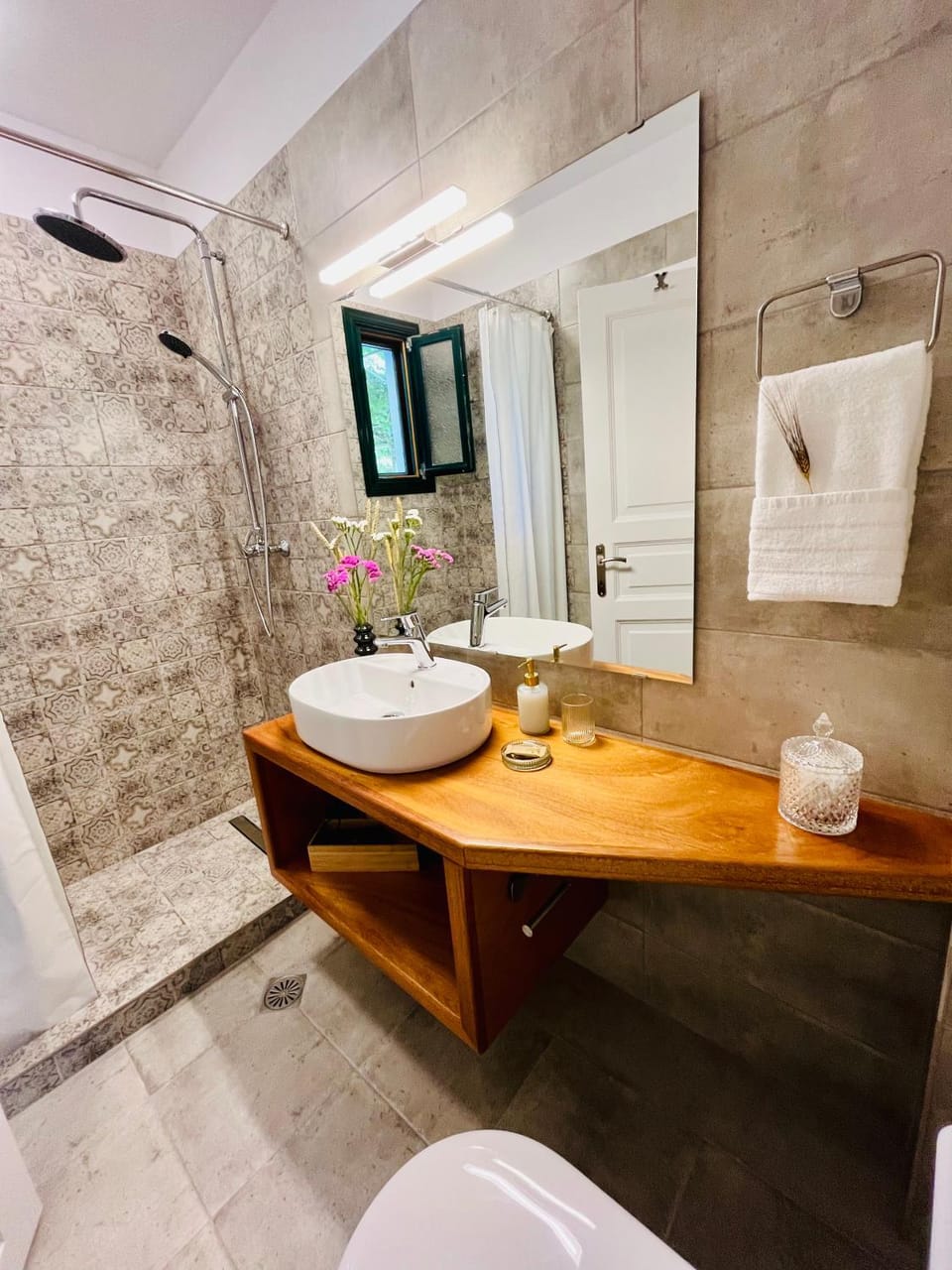 Shower, Bathroom