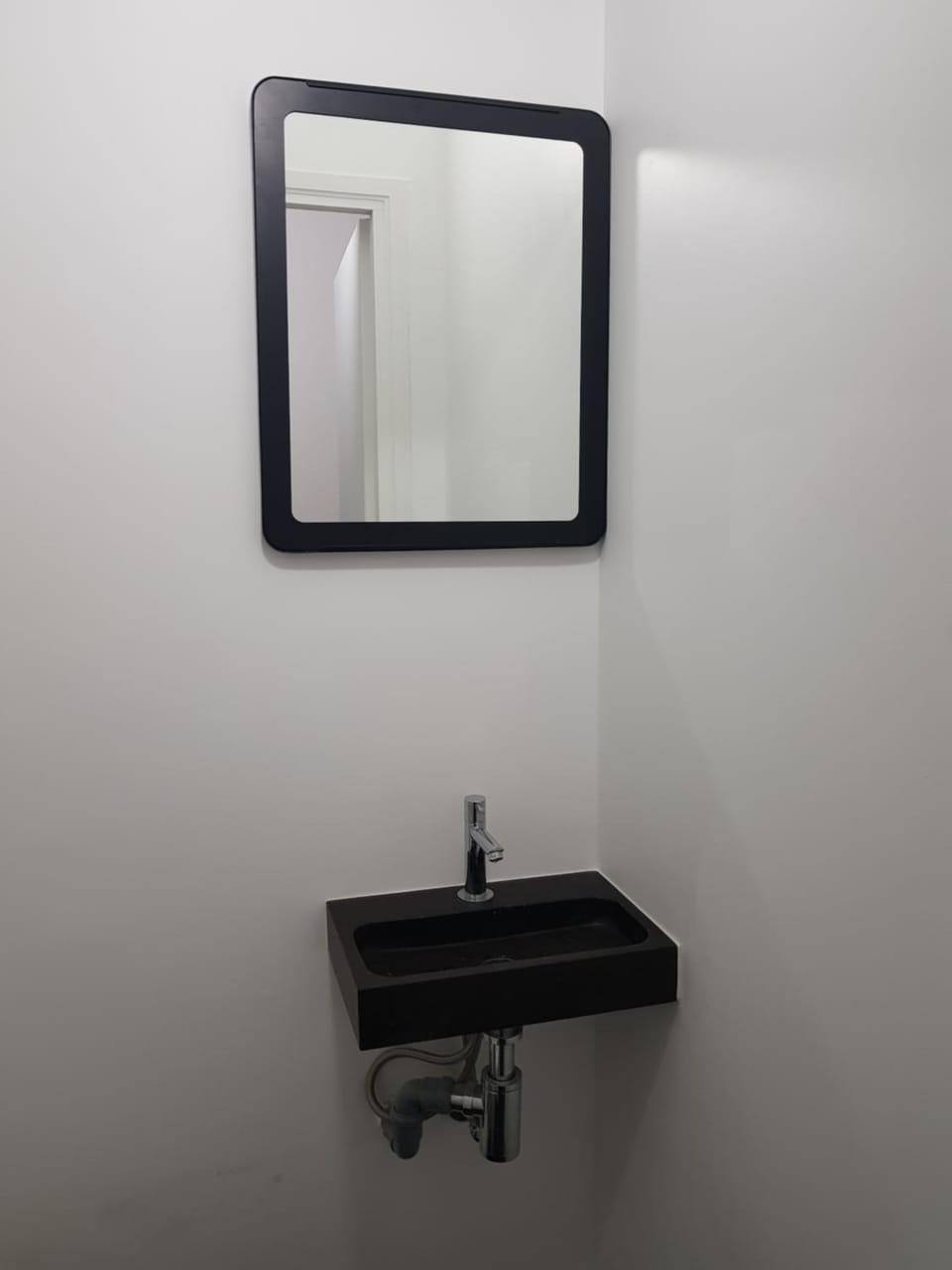 Suite minimalist 50m2 Apartment in Saint-Gilles