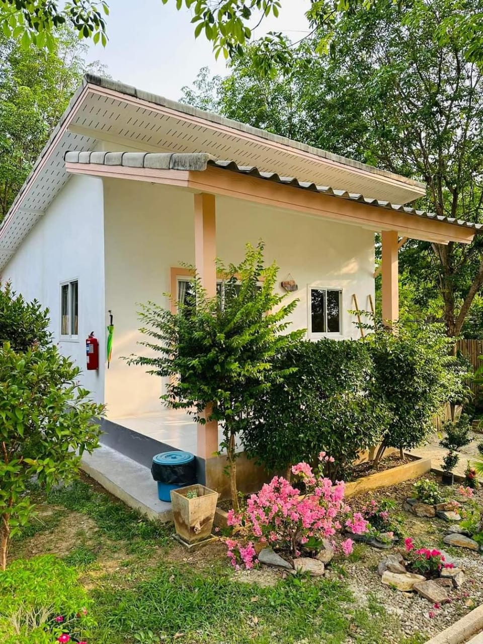 Property building, Garden, Garden view
