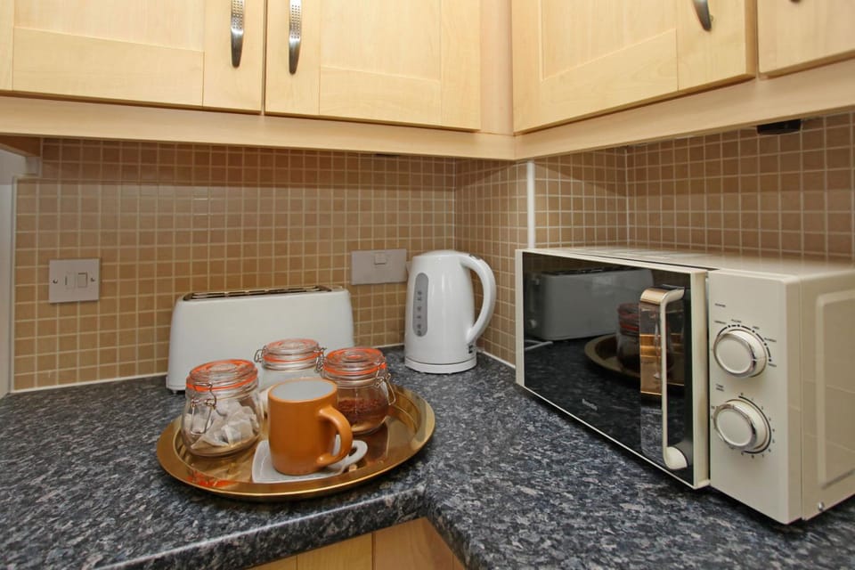 Coffee/tea facilities, Kitchen or kitchenette, minibar, toaster