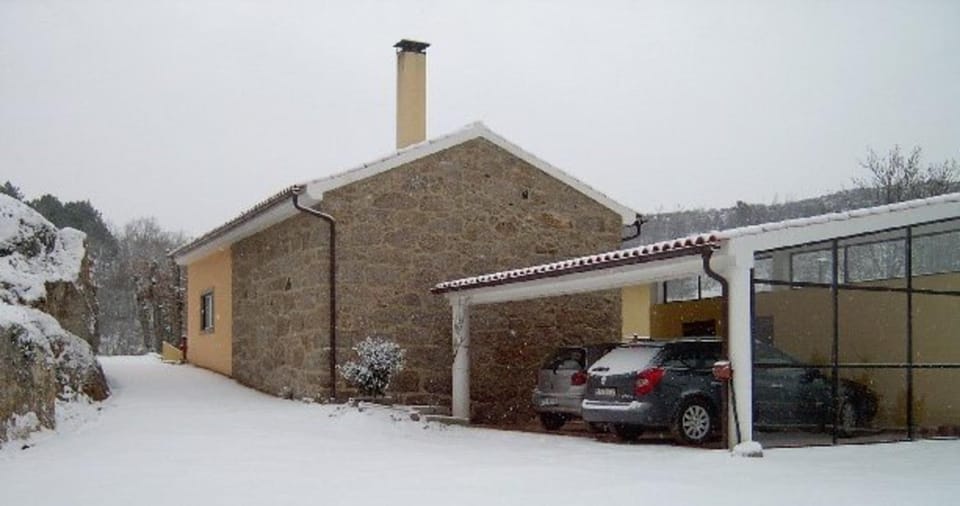 Property building, Facade/entrance, Off site