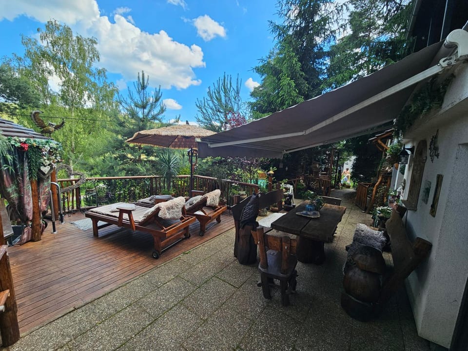Chata u rybníka - Chrastná House in Czechia
