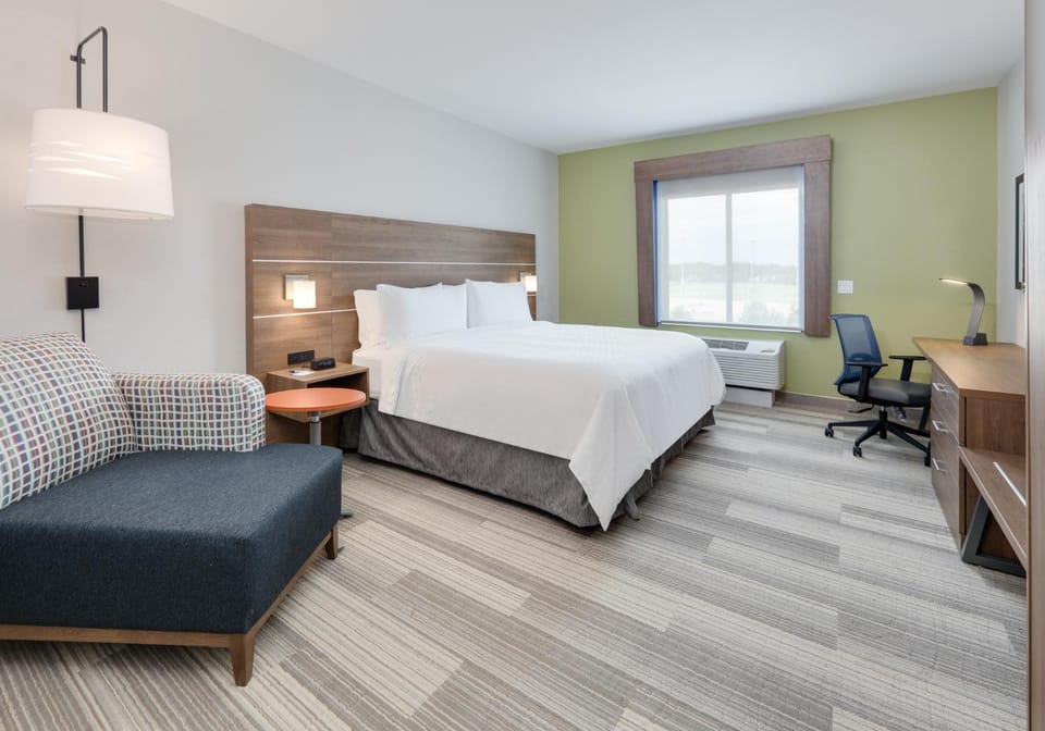 Bed, Photo of the whole room, hair dresser