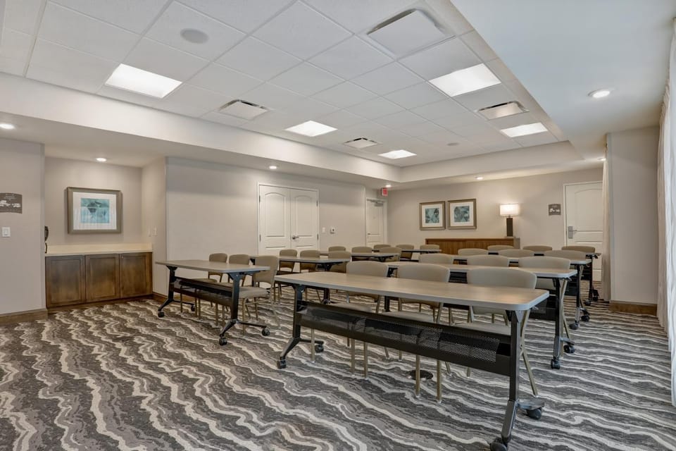 Meeting/conference room
