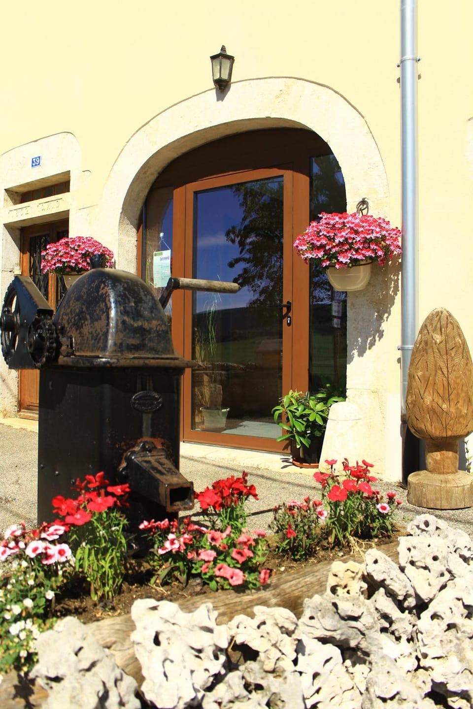 Chez Les Hypolites Bed and Breakfast in Jura