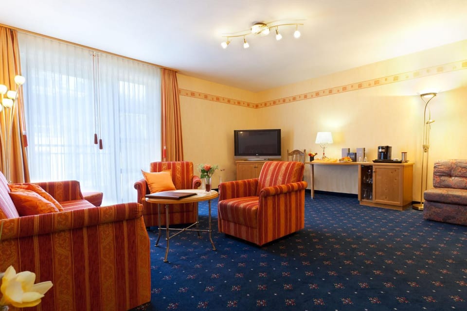 Living room, Decorative detail