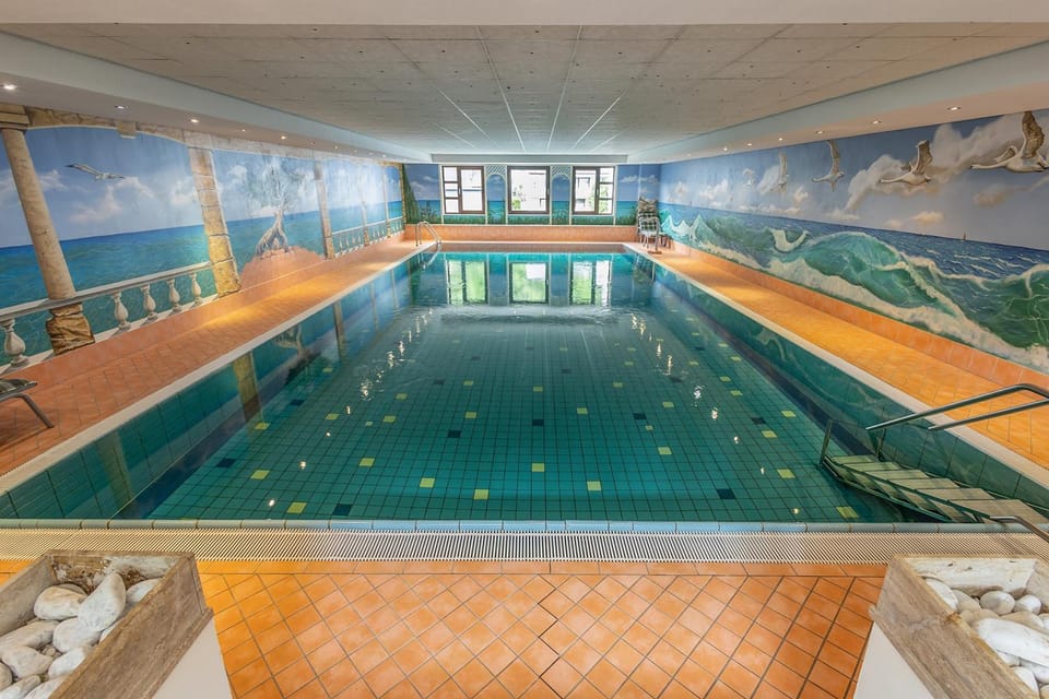Pool view, Swimming pool