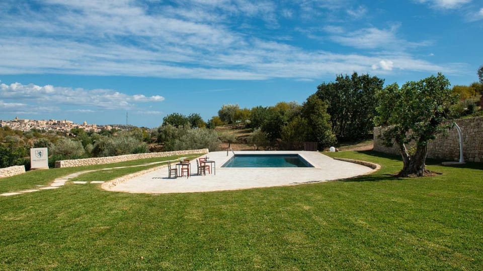 Garden, City view, Garden view, Swimming pool