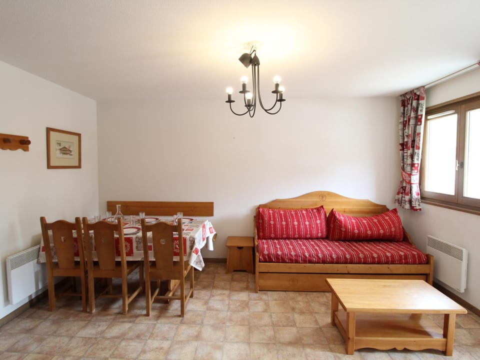 Appartement spacieux 6 pers. avec balcon et parking au pied des pistes Apartment in Auvergne-Rhône-Alpes